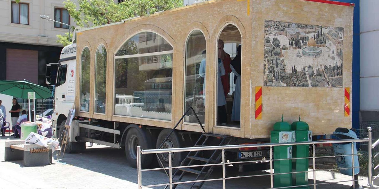 Minia Kudüs tırı Van'da