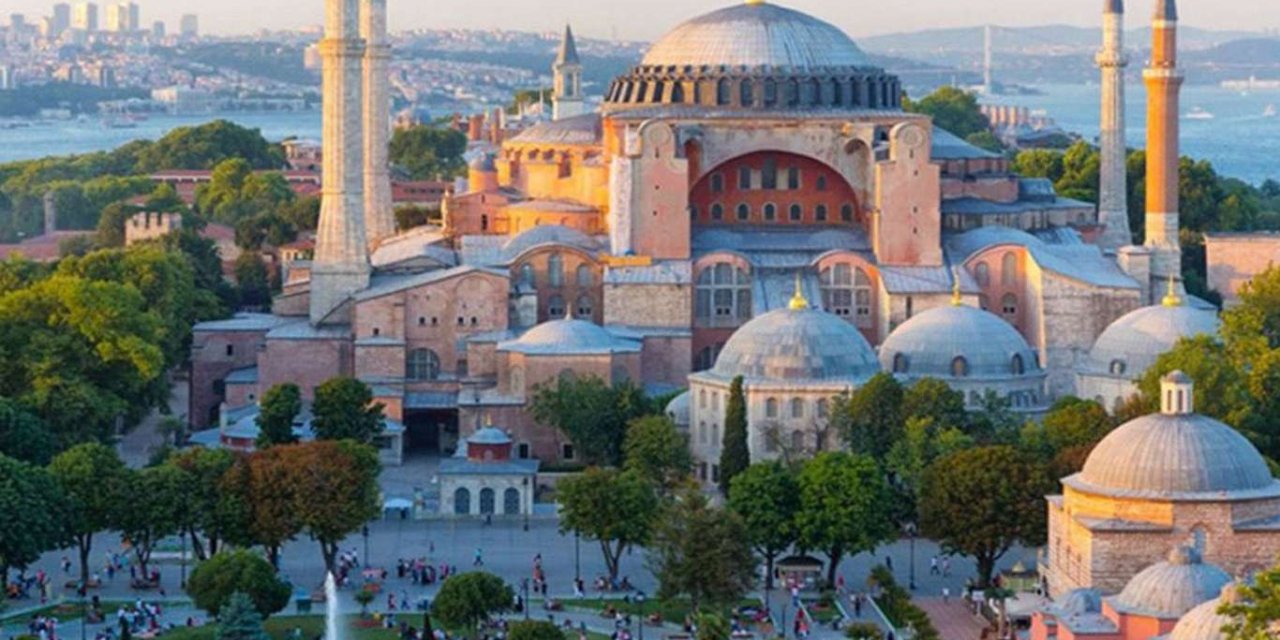 Diyanet İşleri Başkanı Erbaş'tan Ayasofya Camii paylaşımı