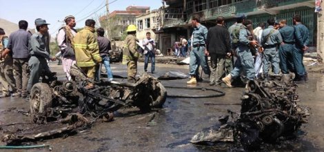 Afganistan'da NATO Konvoyuna Saldırı: 16 Ölü