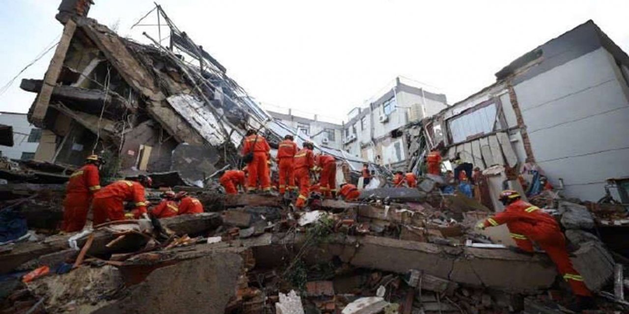 One killed when hotel collapses in China