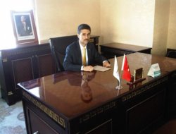 "Yeni anayasa son derece elzemdir"