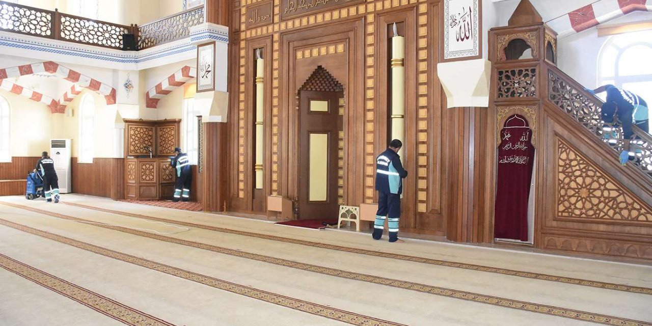 Gaziantep’te camiler bayrama hazırlanıyor