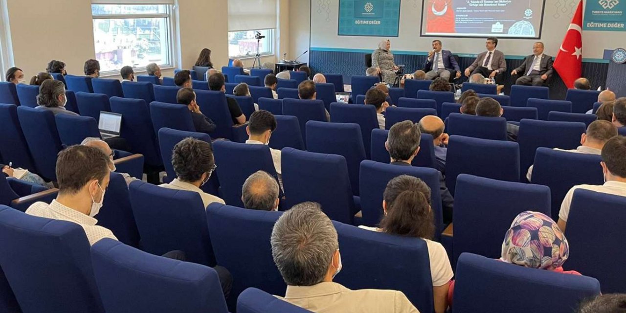 Türkiye Maarif Vakfı'ndan 15 Temmuz paneli