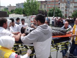 Aracın çarptığı genç ağır yaralandı