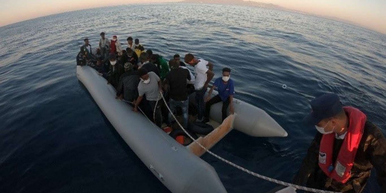 Son bir haftada 215 düzensiz göçmen kurtarıldı