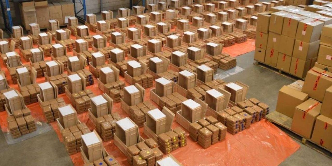 Hollanda'da 3 ton kokain ele geçirildi