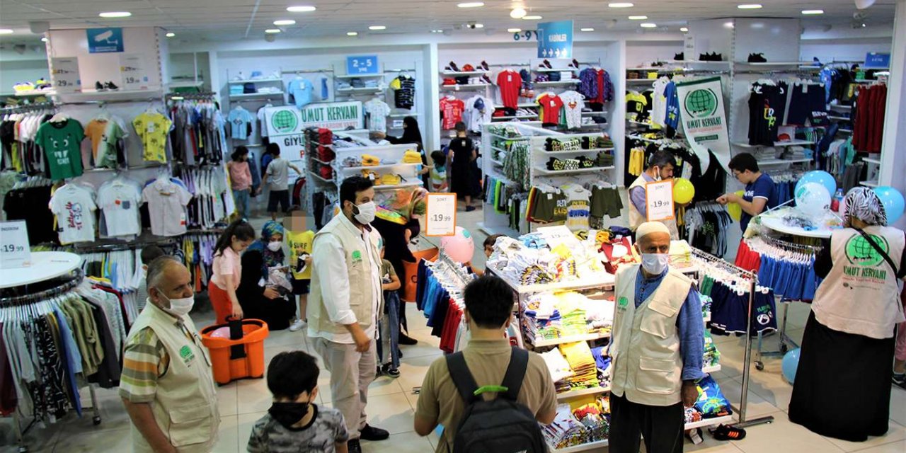 ​Yetim ve Muhtaç Çocukları Giydirme Projesi ile binlerce çocuk bayramı sevinçle karşılayacak
