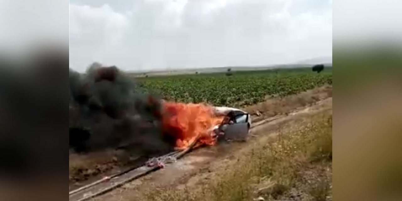 Alev alan otomobil bariyerlere çarparak kaza yaptı