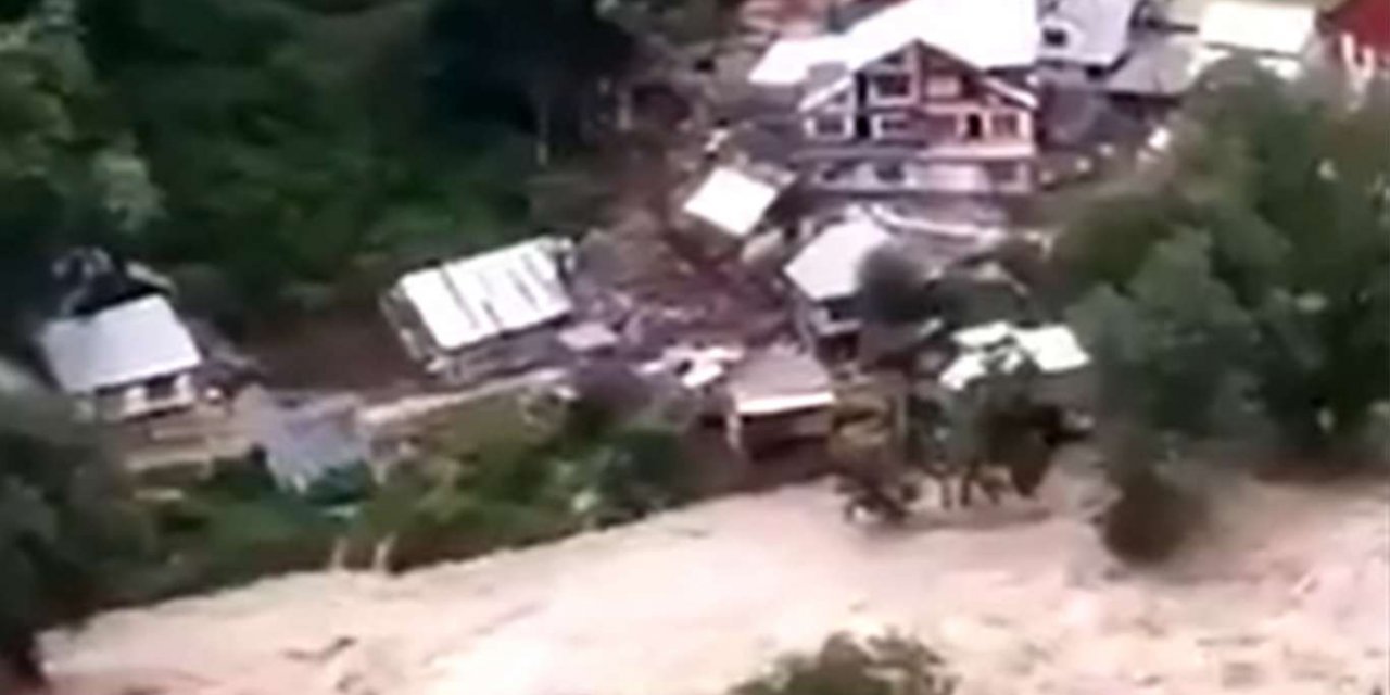 Keşmir'de bulut patlaması 5 ölü 40 kayıp