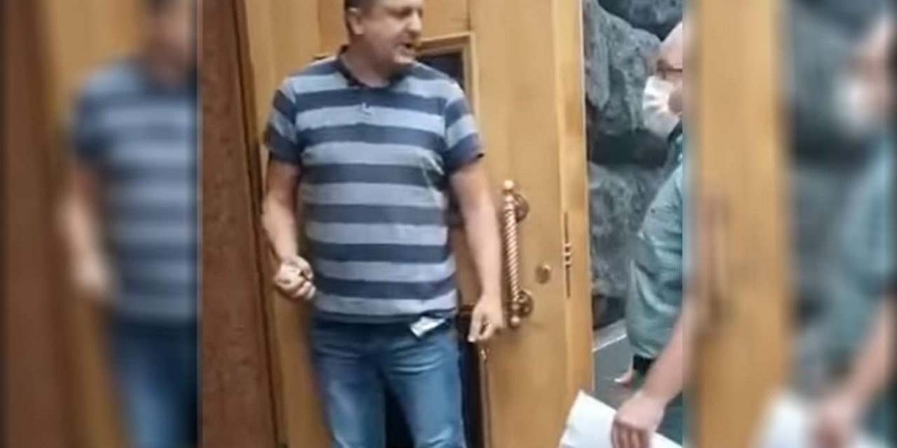 Ukrayna'da bir kişi el bombasıyla hükümet binasına girdi