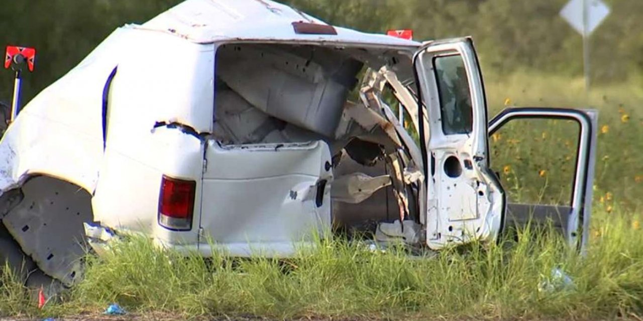 ABD'de göçmenleri taşıyan araç kaza yaptı: 10 ölü 20 yaralı