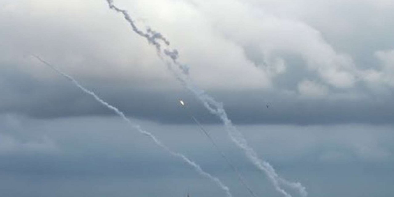 Hezbollah retaliates to zionist aggression, fires dozens of missiles in Shebaa farms