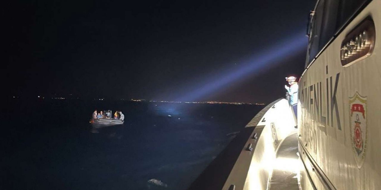 Turkish Coast Guard: 14 irregular migrants rescued off southwestern Turkey