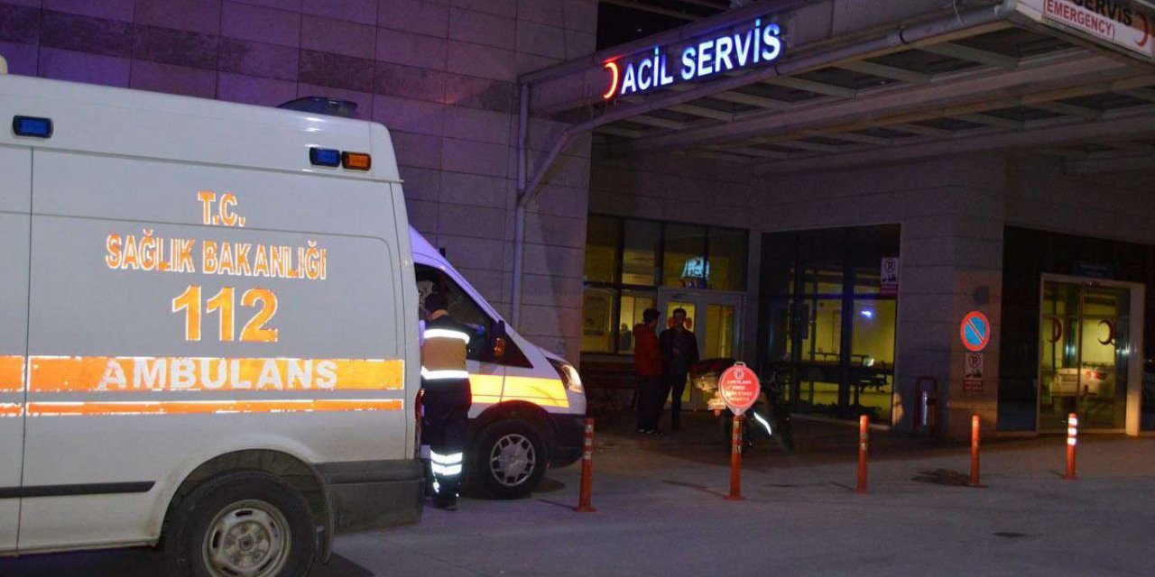 Otomobîla ku tê de 3 kes hebûn li dîwêr qelibî: 3 mirî