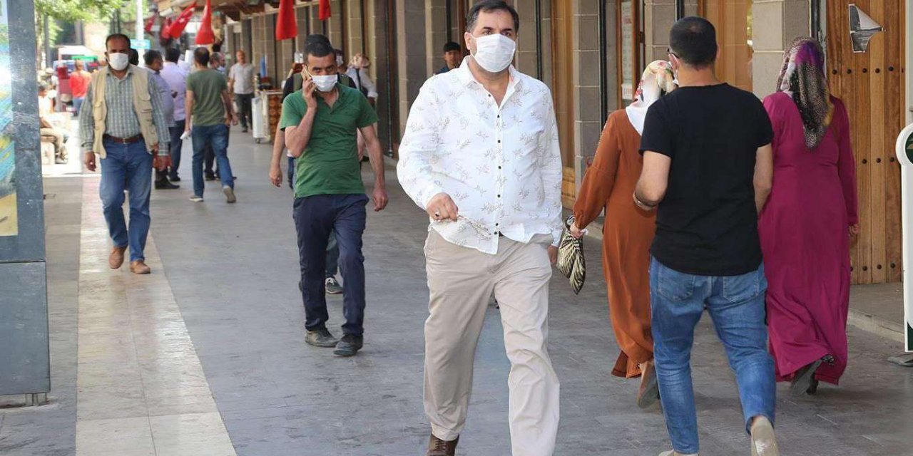 Diyarbakır'da pandemi servislerinde yer kalmadı