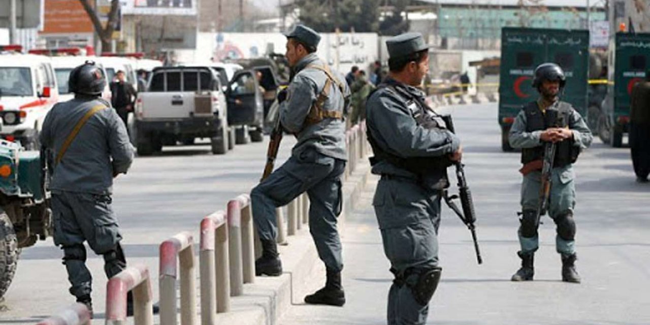 ABD ve İngiltere vatandaşlarından Afganistan'ı terk etmelerini istedi