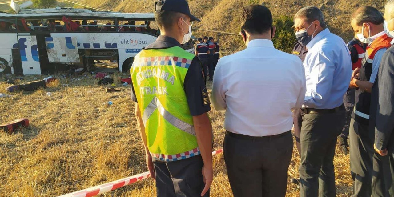 Balıkesir Valisi Şıldak kaza yerinde incelemelerde bulundu