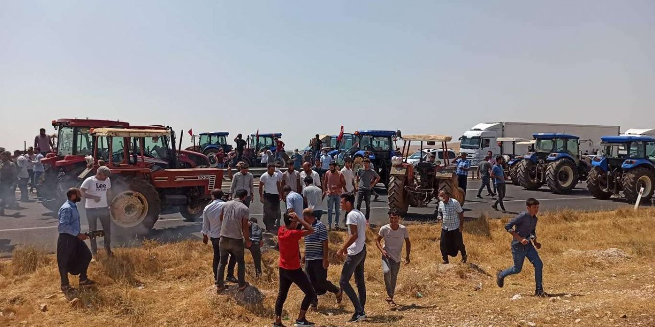 Cotkar ji ber qutkirina ceyranê trafîkê ji çûyîn û hatinê re girtin û xwepêşan li dar xistin