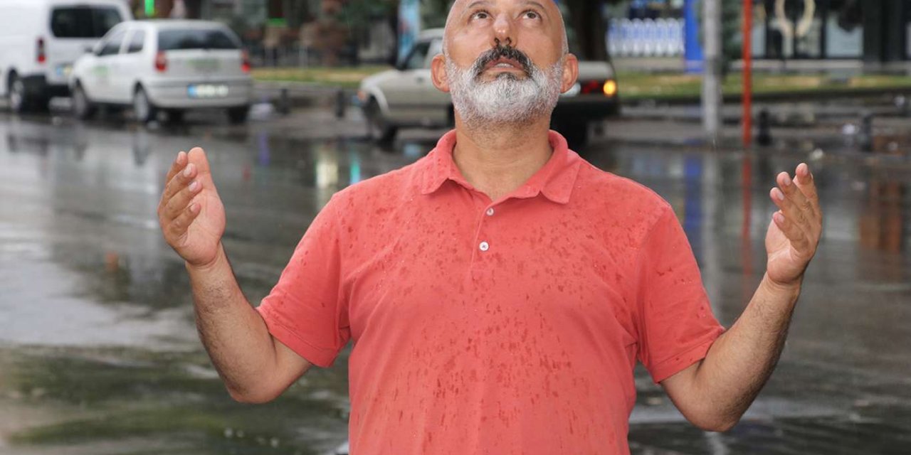 Yaz yağmuru sevindirdi