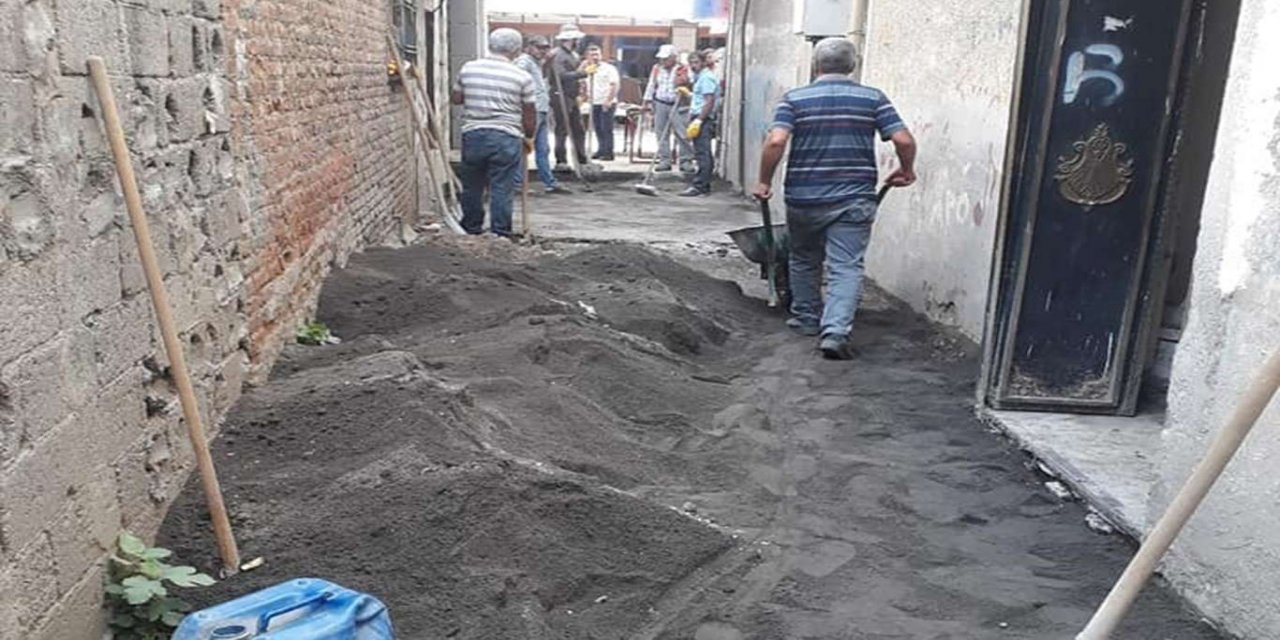 Sakarya Caddesi'ne bağlantılı sağlayan sokaklar güzelleştiriliyor