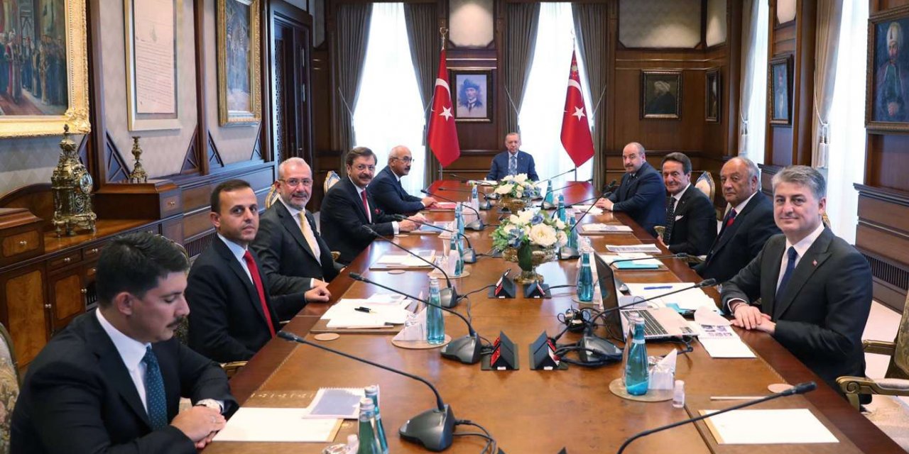 Cumhurbaşkanı Erdoğan, TOGG Yönetim Kurulu Üyelerini kabul etti