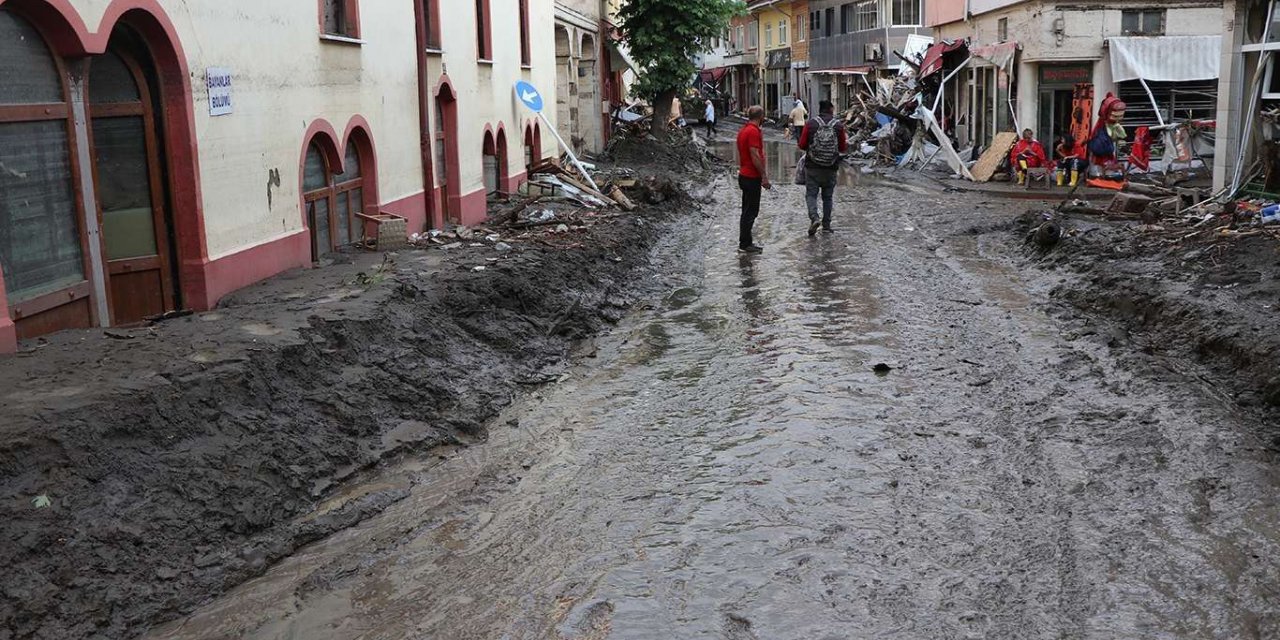 Sel felaketinin yaşadığı illerde kronik hastaların süresi biten raporları geçerli sayılacak