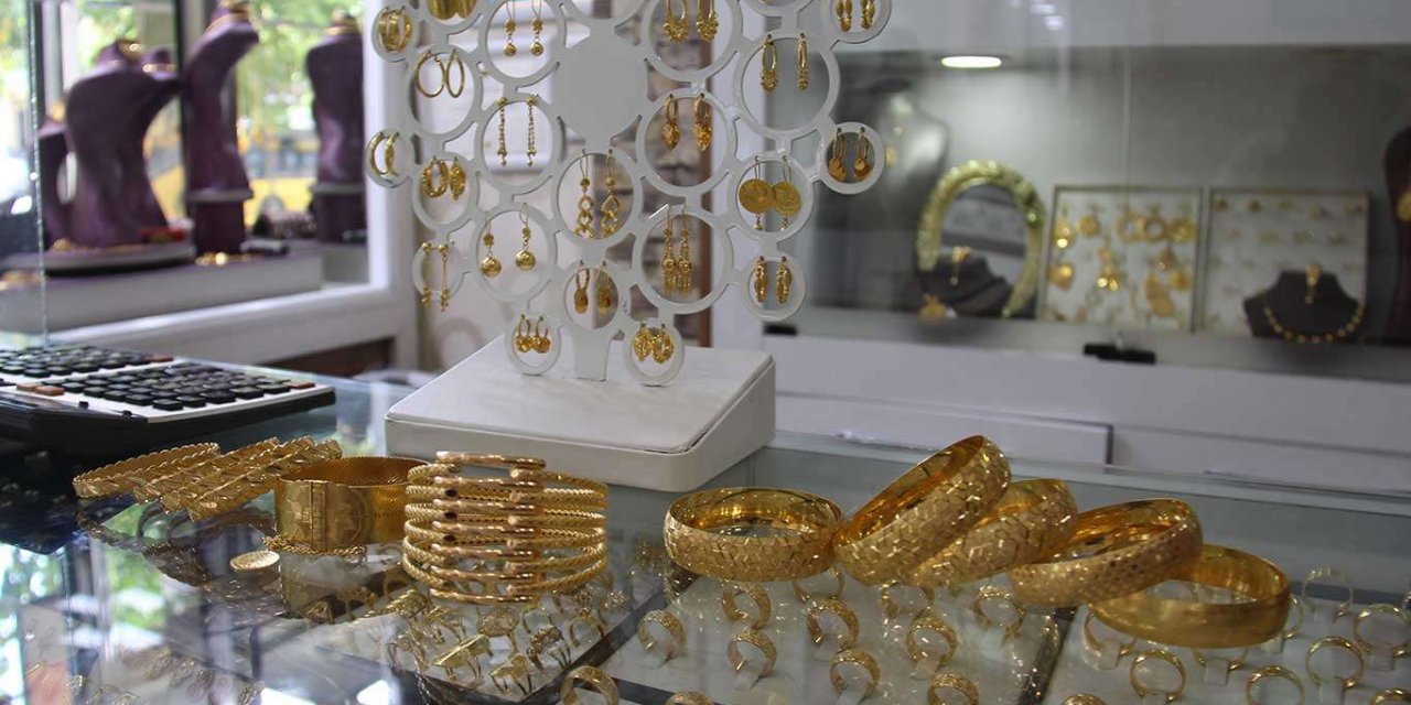 Kuyumculardan altın tavsiye: Altından şaşmayın!
