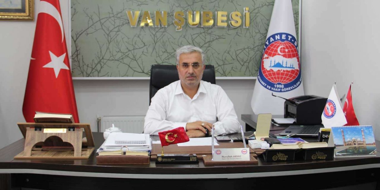 Diyanet-Sen Van Şube Başkanı Arvas: Kerbela'yı doğru anlamak Hüseyince yaşamaktır