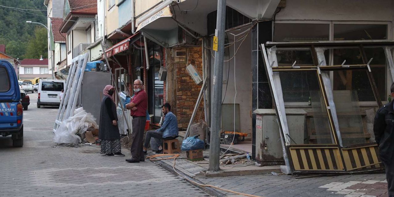 Afetlere yardım kampanyasına 260 milyon lira bağış