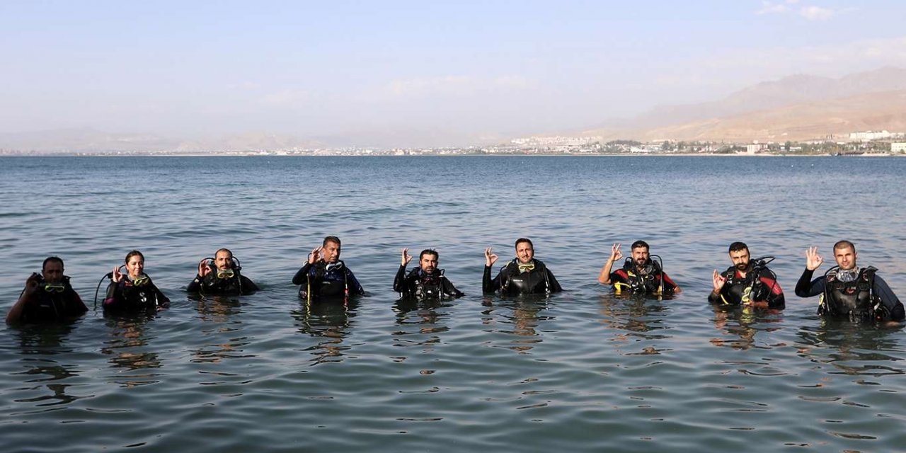 Van Büyükşehir Belediyesi su altı arama kurtarma timi kurdu