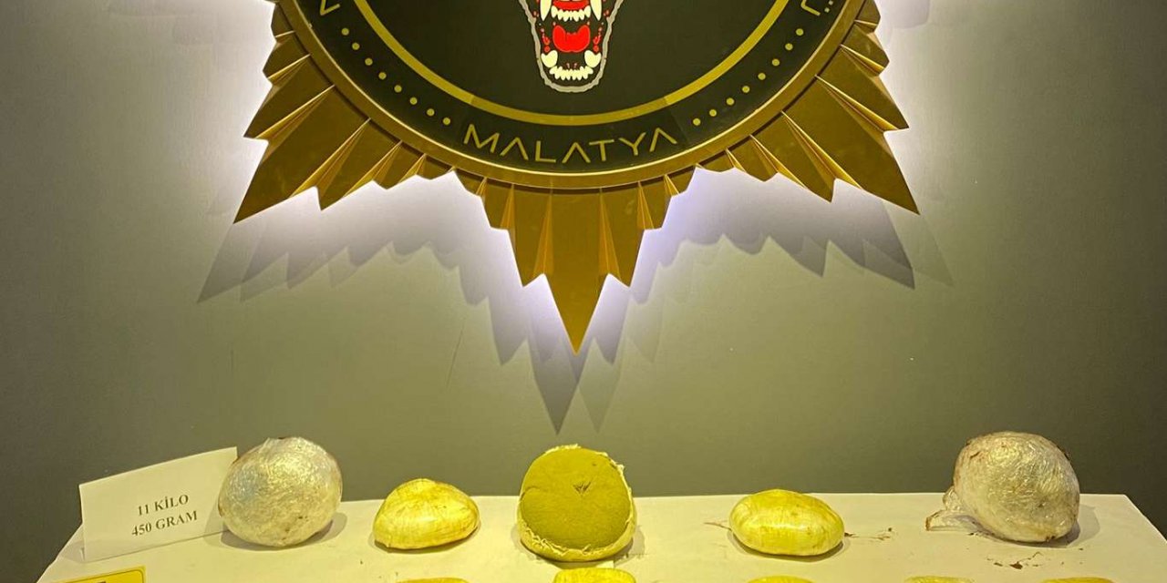 Araçta 11 kilogram toz esrar ele geçirildi