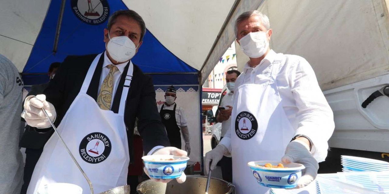 Şahinbey Belediyesi aşure geleneğini sürdürüyor