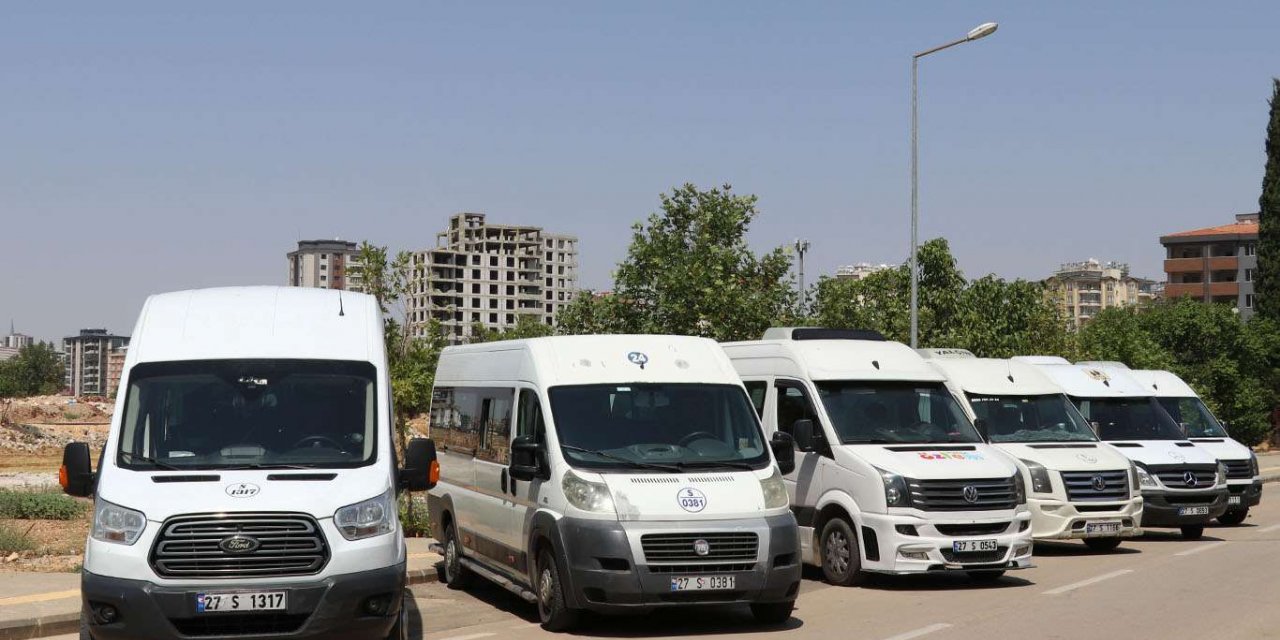 Servisçi esnafı dört gözle okulların açılmasını bekliyor