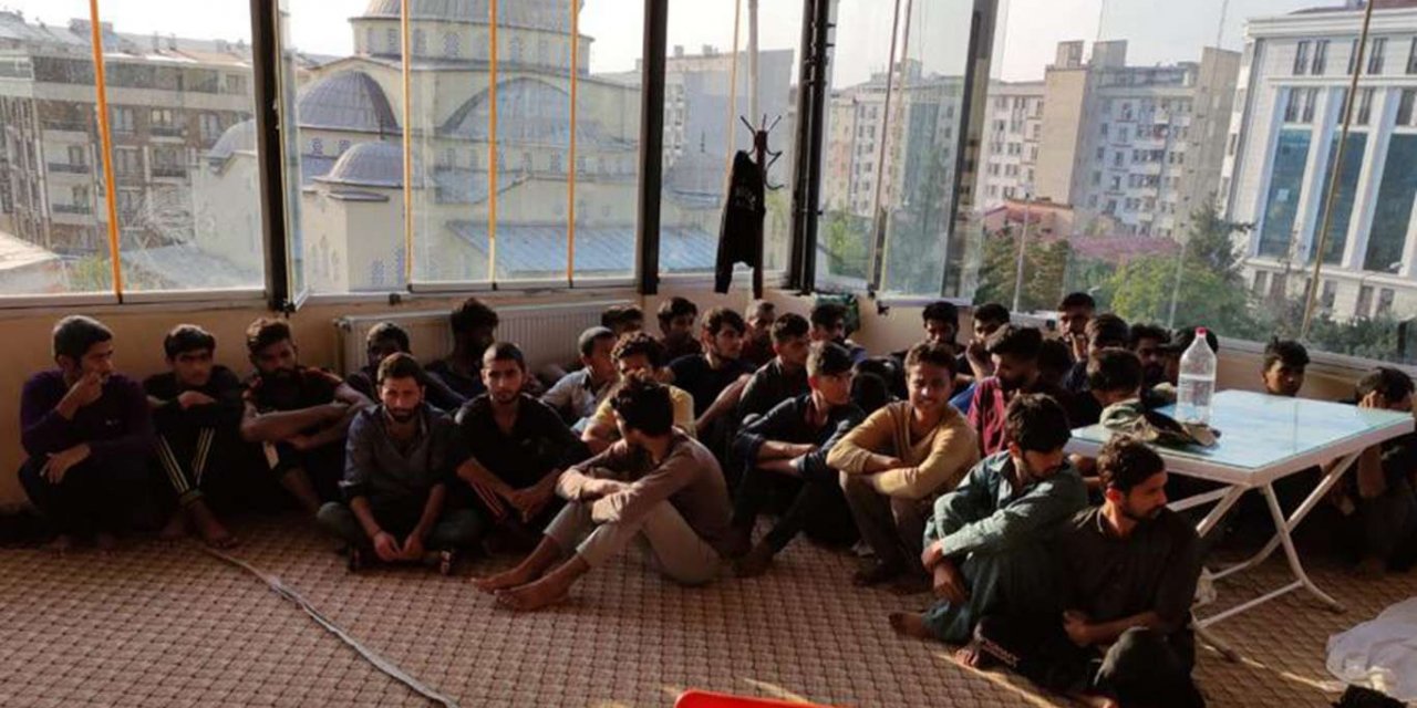 26 irregular migrants held in eastern Turkey