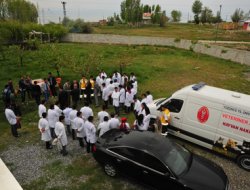 Van'ın ilk hayvan ambulansı hizmete başladı