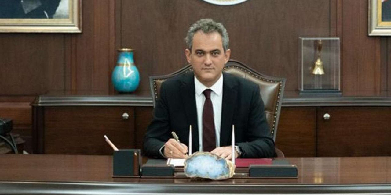 MEB: Bakan Özer'den öğretmenlere mazeret tayini müjdesi