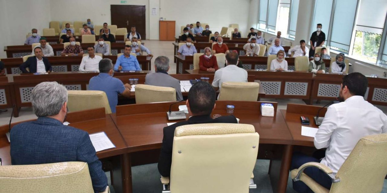 Bağlar Belediye Başkanı Beyoğlu, muhtarlar ve mahalle temsilcileriyle bir araya geldi