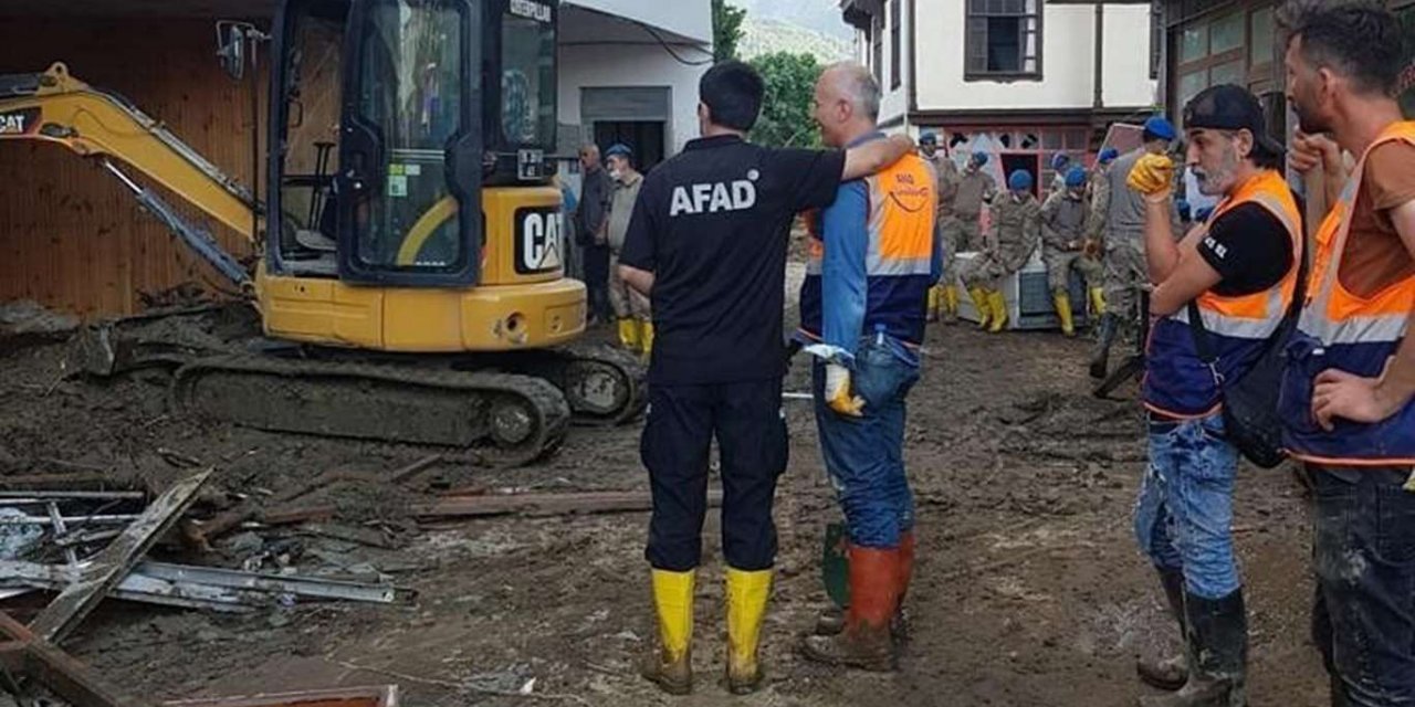 Yangın ve sel afeti destek hesabına yatan bağışlar açıklandı