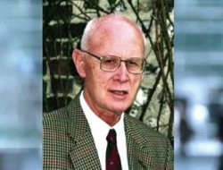 Irkçı adam katedralde intihar etti