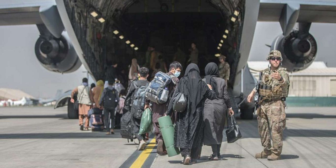 İngiltere Afganistan işgalinde kendisine çalışanların tahliyesini tamamladı