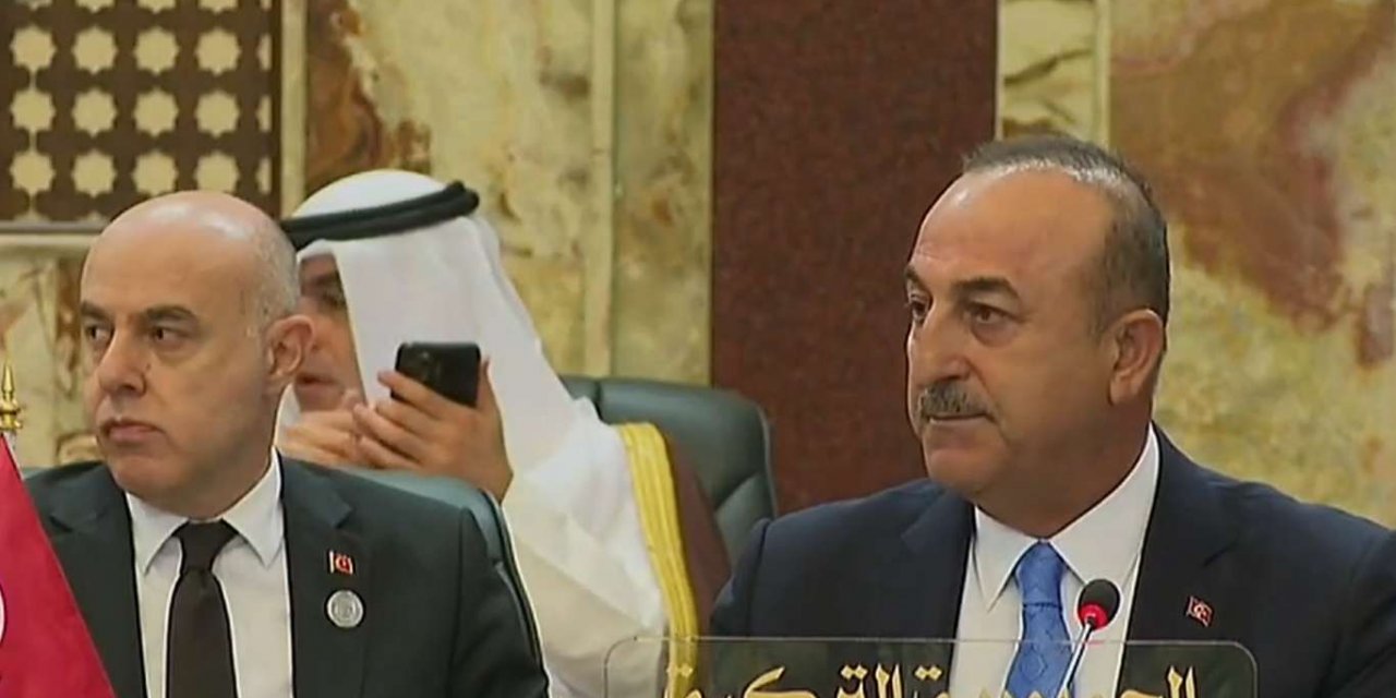 Bakan Çavuşoğlu Bağdat'ta "dış müdahalelerin" önlenmesi gerektiğini vurguladı