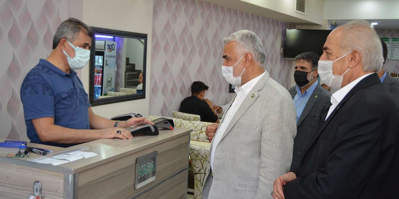 HÜDA PAR Genel Başkanı Yapıcıoğlu Çorum esnafı ile buluştu