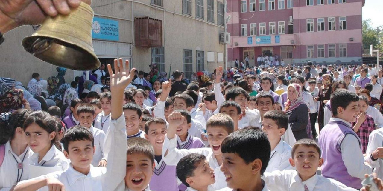 Palandöken: "Çocuklarımızı zararlı alışkanlıklardan koruyalım"