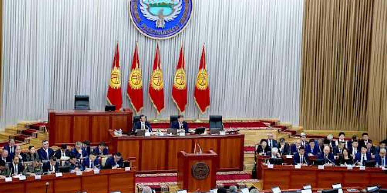 Kırgızistan'da ertelenen milletvekili seçimleri 28 Kasım'da yapılacak