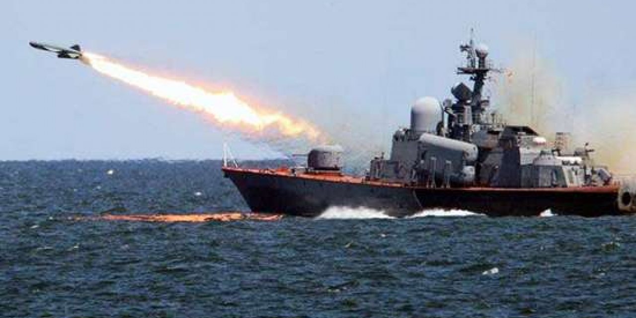 Rusya’nın Pasifik Filosu’na bağlı savaş gemileri Japon Denizi'nde füze atışı yaptı