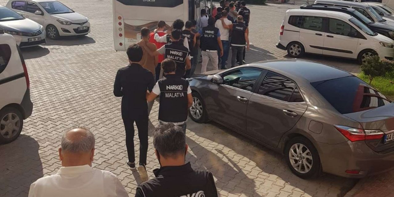 Malatya merkezli uyuşturucu operasyonunda 30 kişi tutuklandı