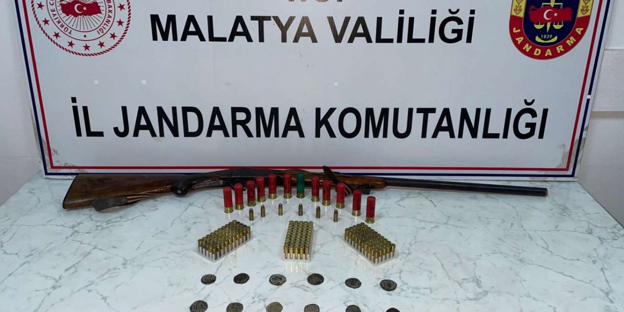 Malatya’da Roma dönemine ait çok sayıda gümüş sikke ele geçirildi