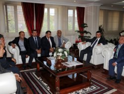 Ticaret Borsası yönetiminden Vali Arslan'a ziyaret