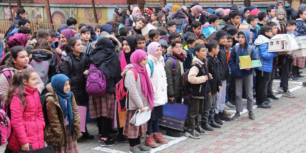 Van'da binlerce öğrenci seçmeli ders olarak Kürtçe'yi seçti