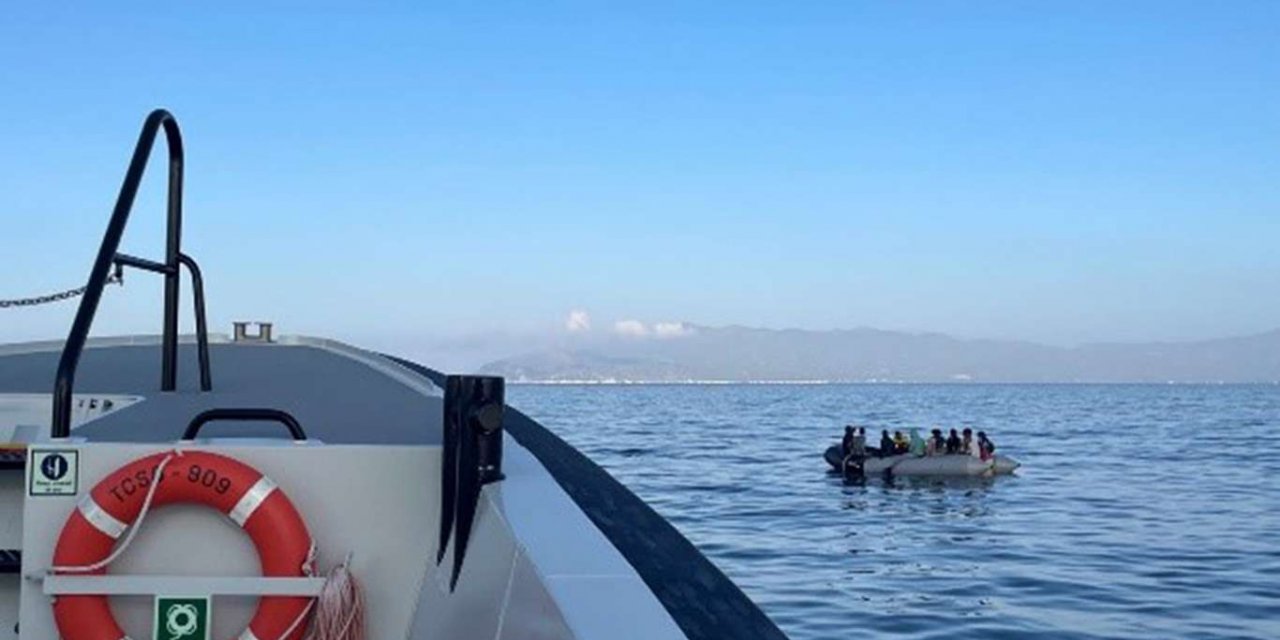 Düzensiz göçü önlemek için Sahil Güvenlik Komutanlığı Van Gölü'nde konuşlandı